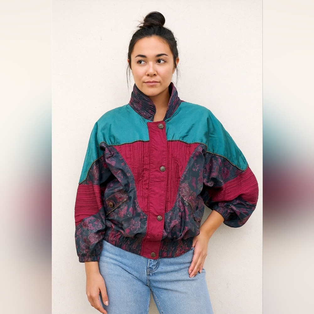 80'S retro GF Sport shoulder pads Burgundy and green with a metallic tri…